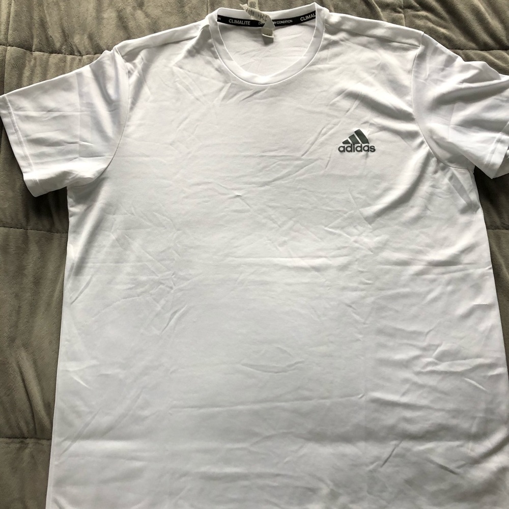 NWOT Adidas cool fit top sz XL